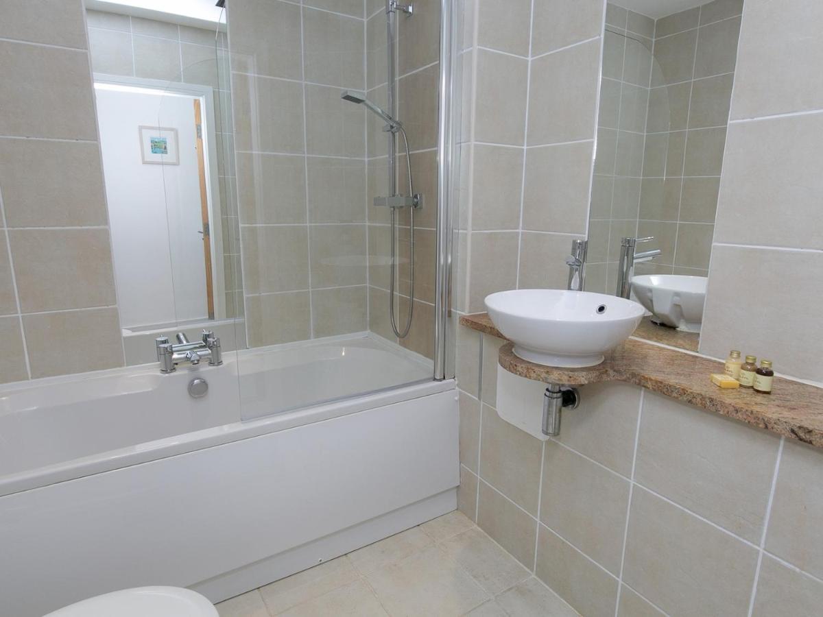 Pass The Keys 2 Bed Sea View Apartment With Balcony Parking Бенллех Экстерьер фото
